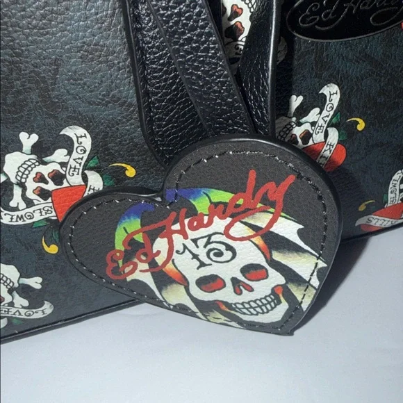 NWT Ed Hardy Love Kills Slowly Heart Skull Bones 13 Handbag Purse Black Red - Picture 3 of 9